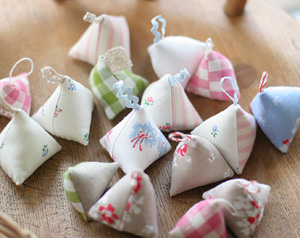 ピンクッション