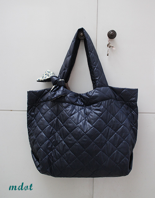 キルティングのバッグ2色