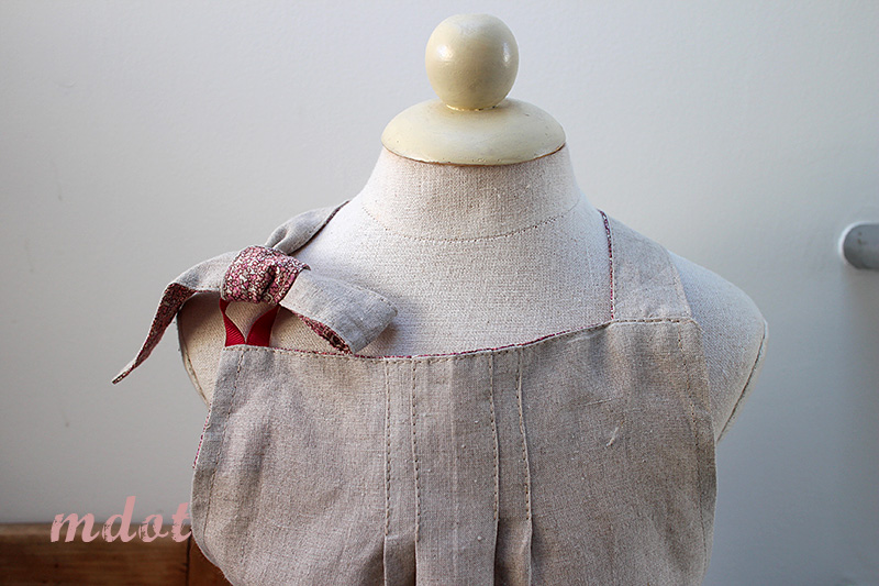 秋色キッズリネンエプロン